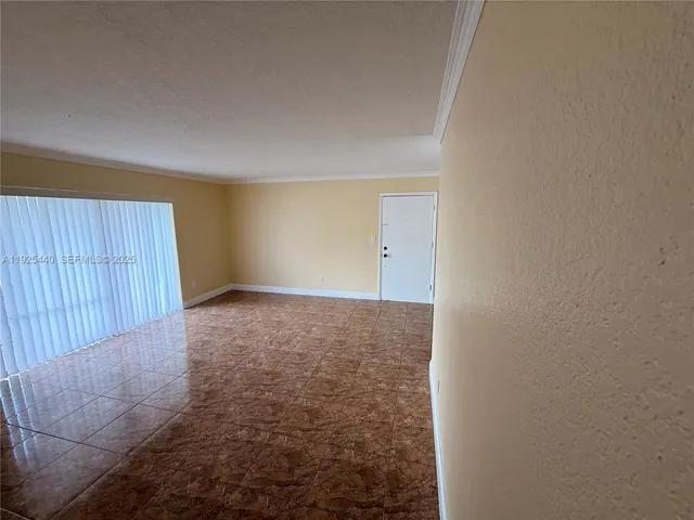 $1,949 | 8011 West 6th Avenue, Unit J, Hialeah, FL 33014