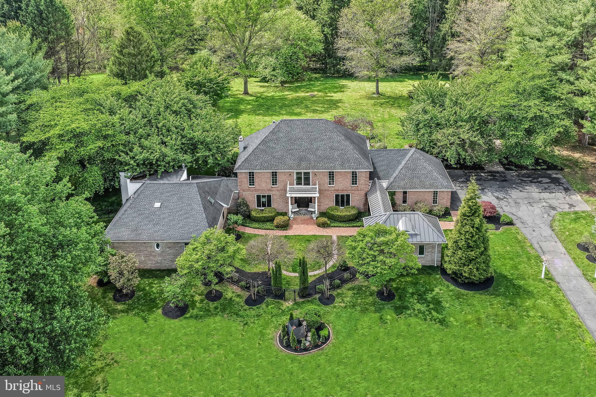 124 Round Hill Road Kennett Square, PA 19348 - Photo 1 of 55
