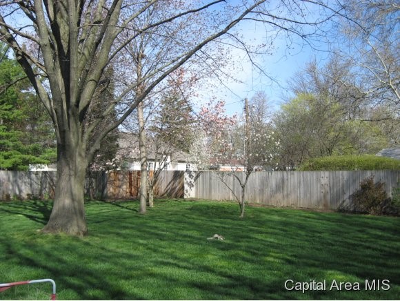 2173 Huntleigh Road Springfield, IL 62704 - Photo 23 of 24