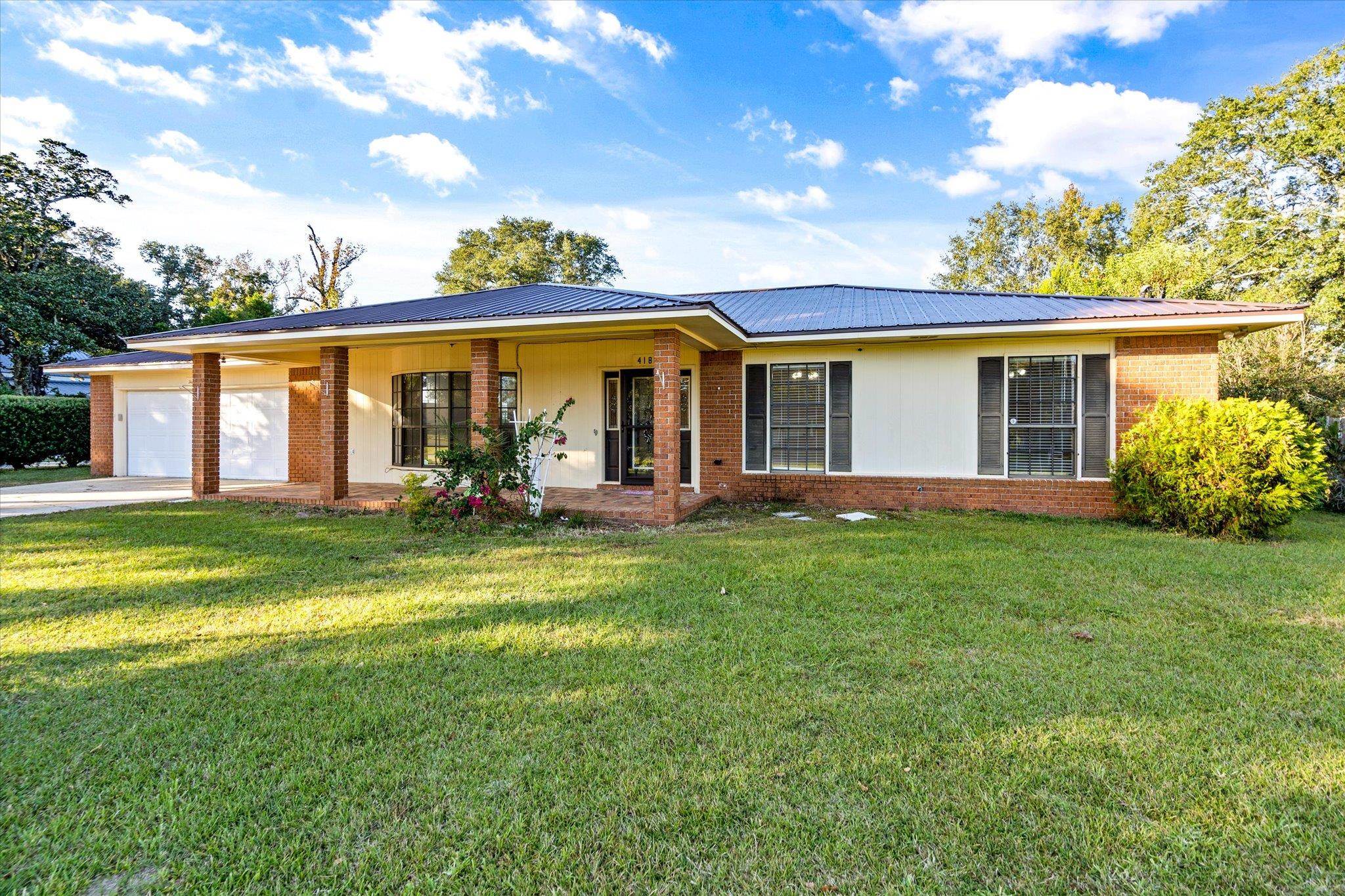 418 West Berry Avenue Foley, AL 36535 - Photo 1 of 32