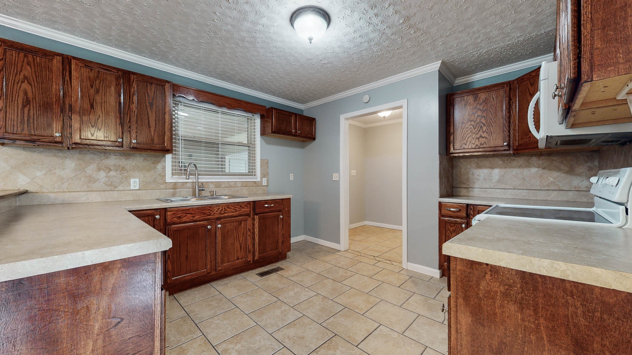 236 West Marthona Road Madison, TN 37115 - Photo 3 of 20 Gallery Image 3