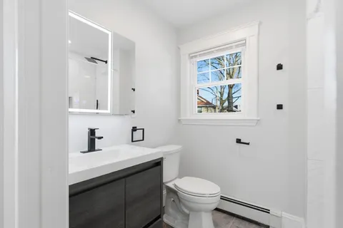 $989,000 | 80 Blue Hills Parkway, Milton, MA 02186