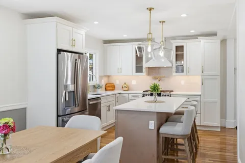 $989,000 | 80 Blue Hills Parkway, Milton, MA 02186