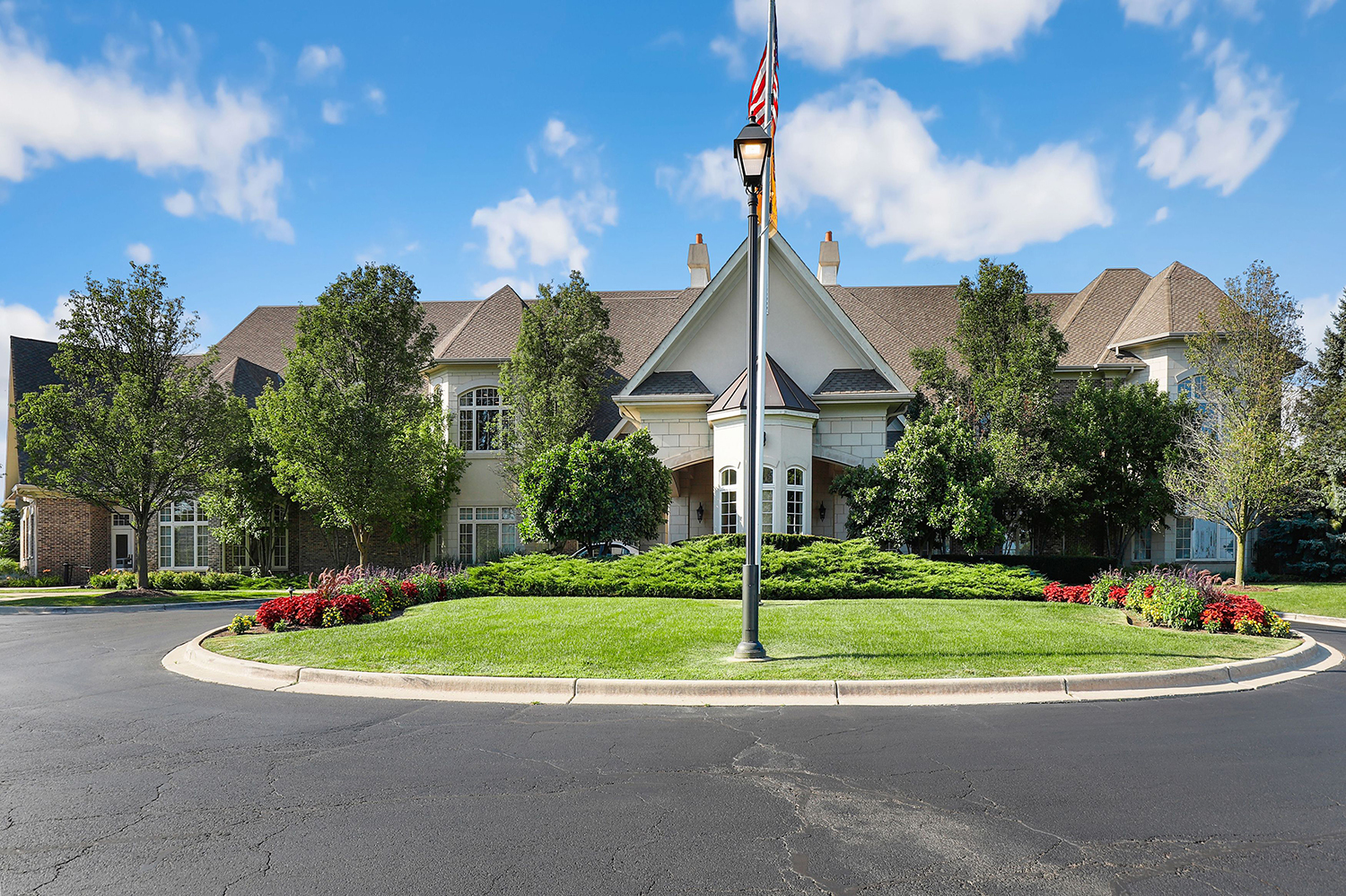 10508 Golf Road Orland Park, IL 60462 - Photo 37 of 50 a front view of a house with a yard