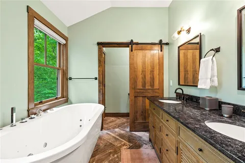 $1,150,000 | 23 White Hawk Ridge, Unit H, Richmond, RI 02898