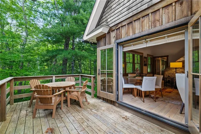 $1,390,000 | 23 White Hawk Ridge, Unit H, Richmond, RI 02898