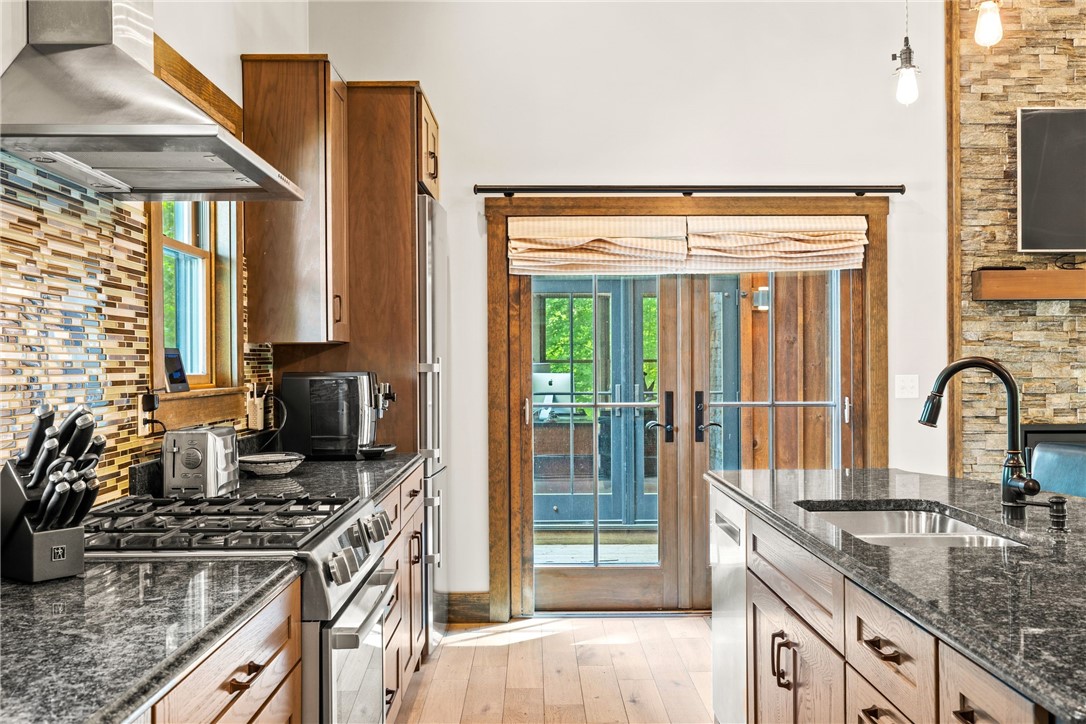 23 White Hawk Ridge, Unit H Richmond, RI 02898 - Photo 4 of 30