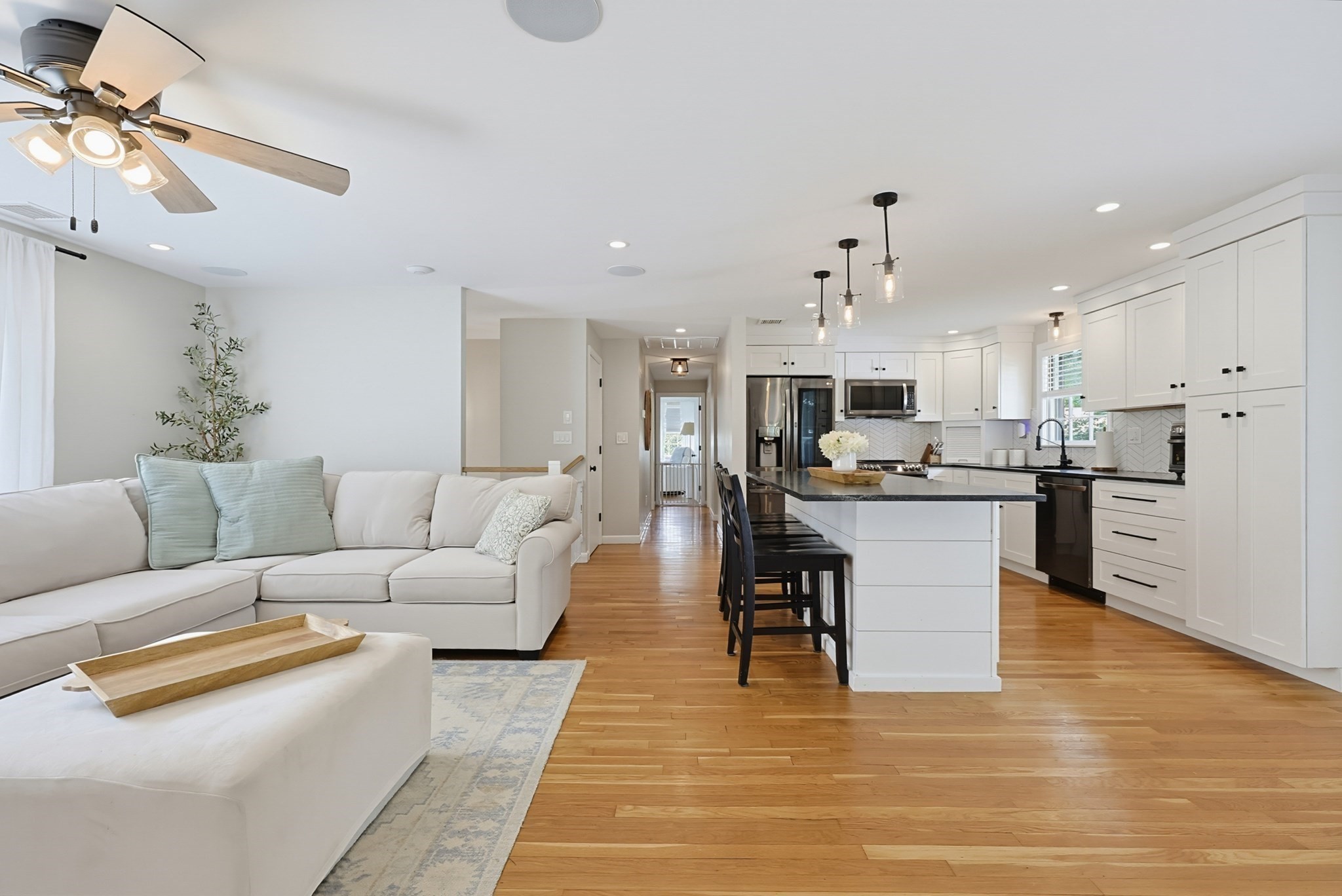 10 Howe Circle Randolph, MA 02368 - Photo 12 of 42 Gallery Image 12