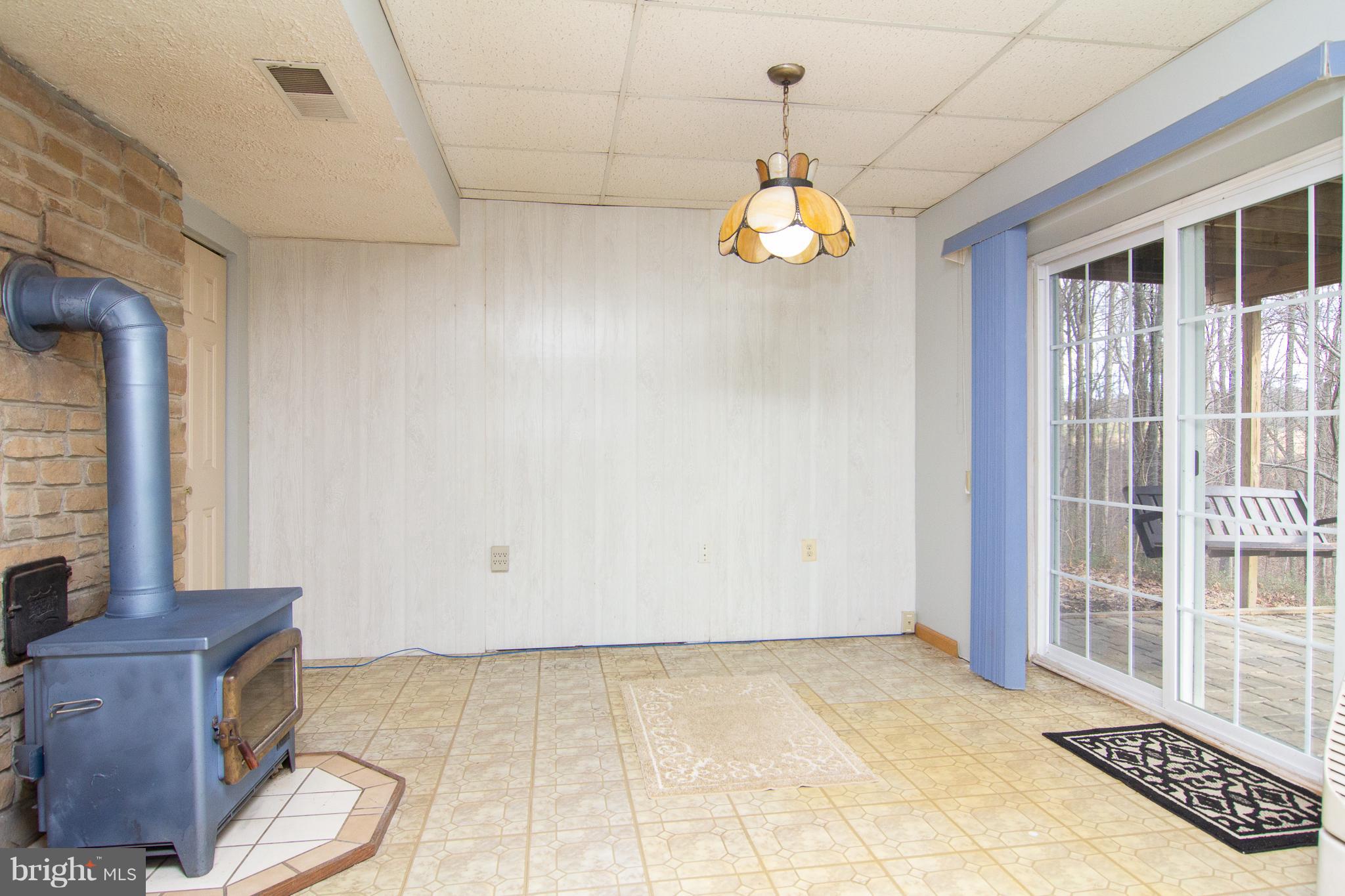 3811 Old Hanover Road Westminster, MD 21158 - Photo 20 of 34 Lower Level Family Room w/access to rear patio
