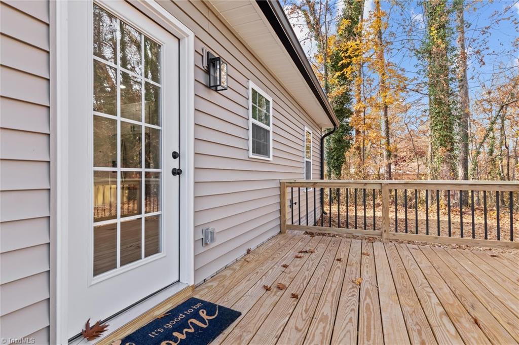 402 North Ward Avenue High Point, NC 27262 - Photo 25 of 28 Deck off kitchen