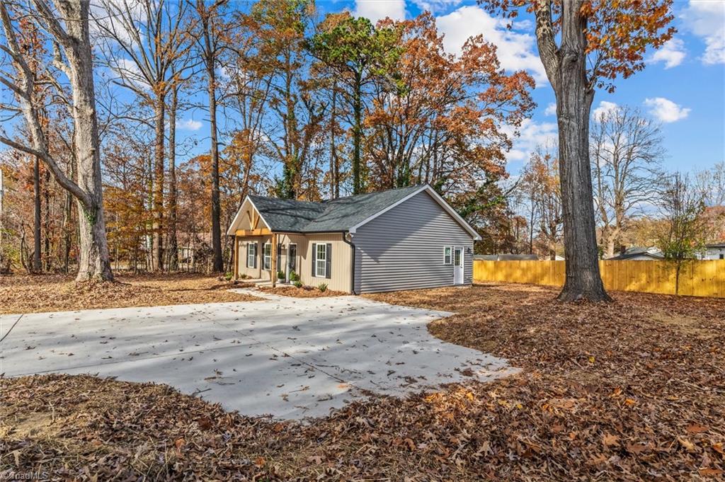 402 North Ward Avenue High Point, NC 27262 - Photo 5 of 28 Plenty of parking here!