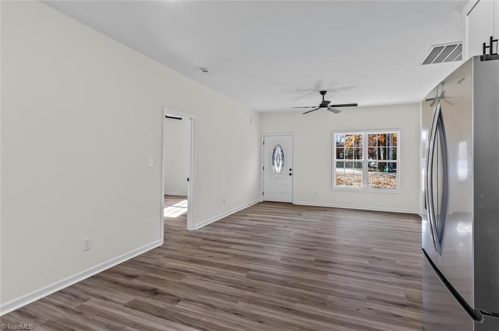 402 North Ward Avenue High Point, NC 27262 - Photo 8 of 28 Modern open kitchen/living area