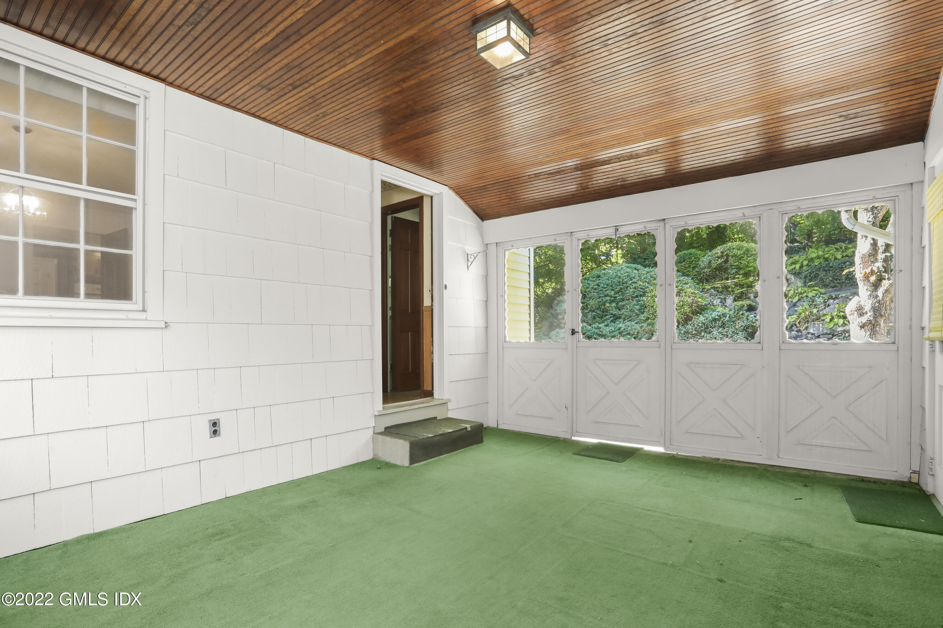 5 Skylark Road Greenwich, CT 06830 - Photo 12 of 21 a view of an empty room with a window