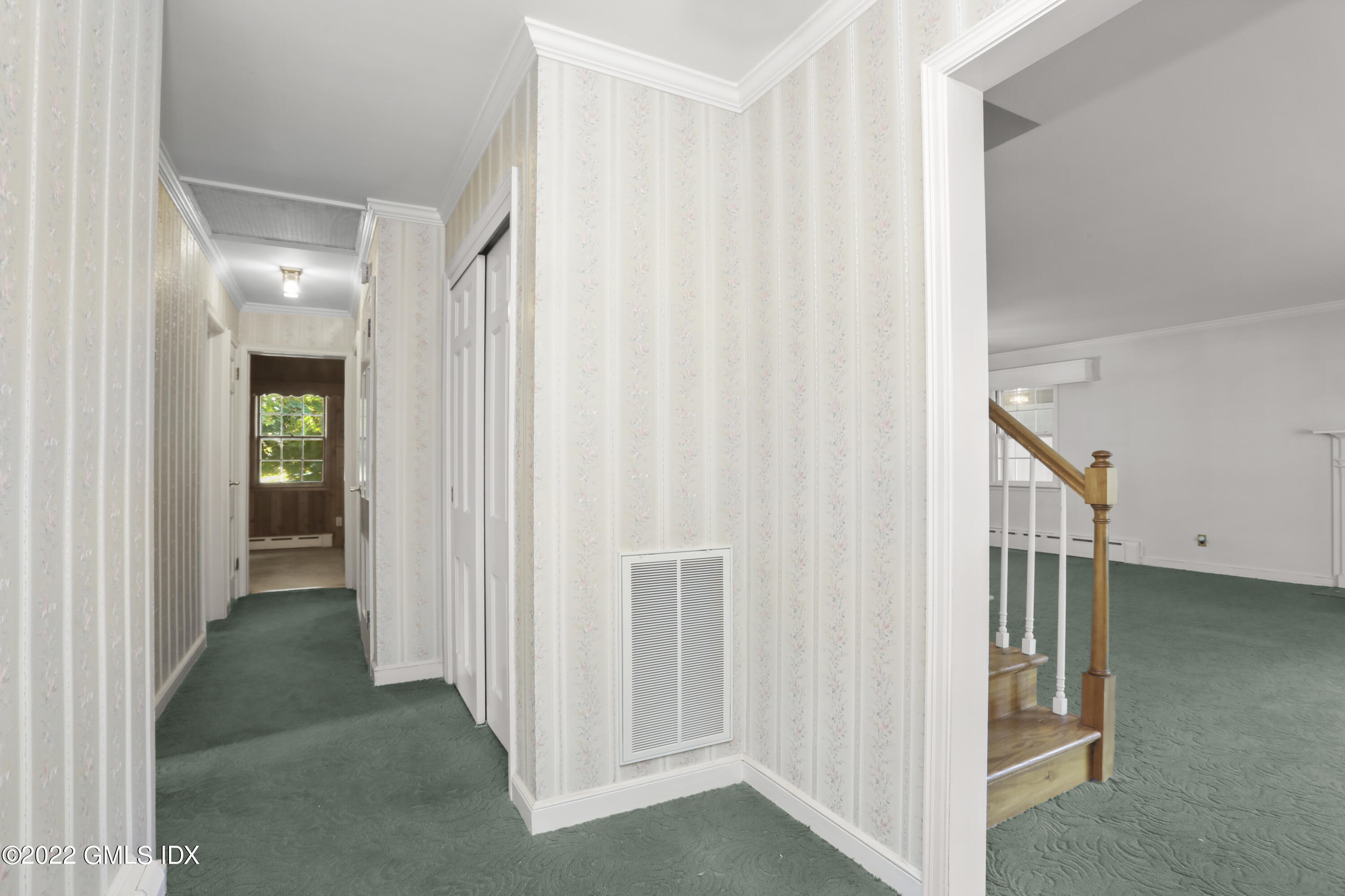 5 Skylark Road Greenwich, CT 06830 - Photo 2 of 21