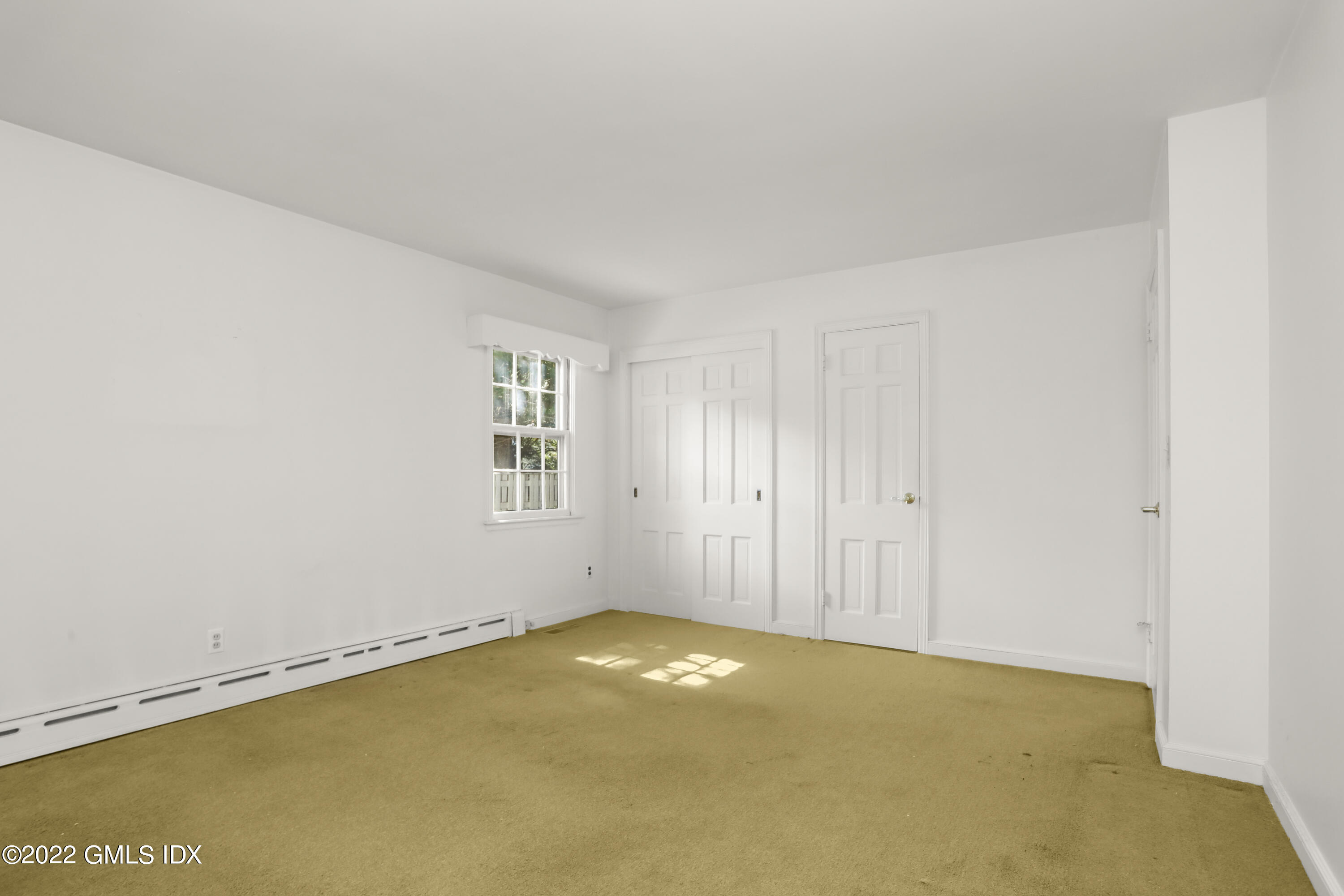 5 Skylark Road Greenwich, CT 06830 - Photo 6 of 21 a view of an empty room