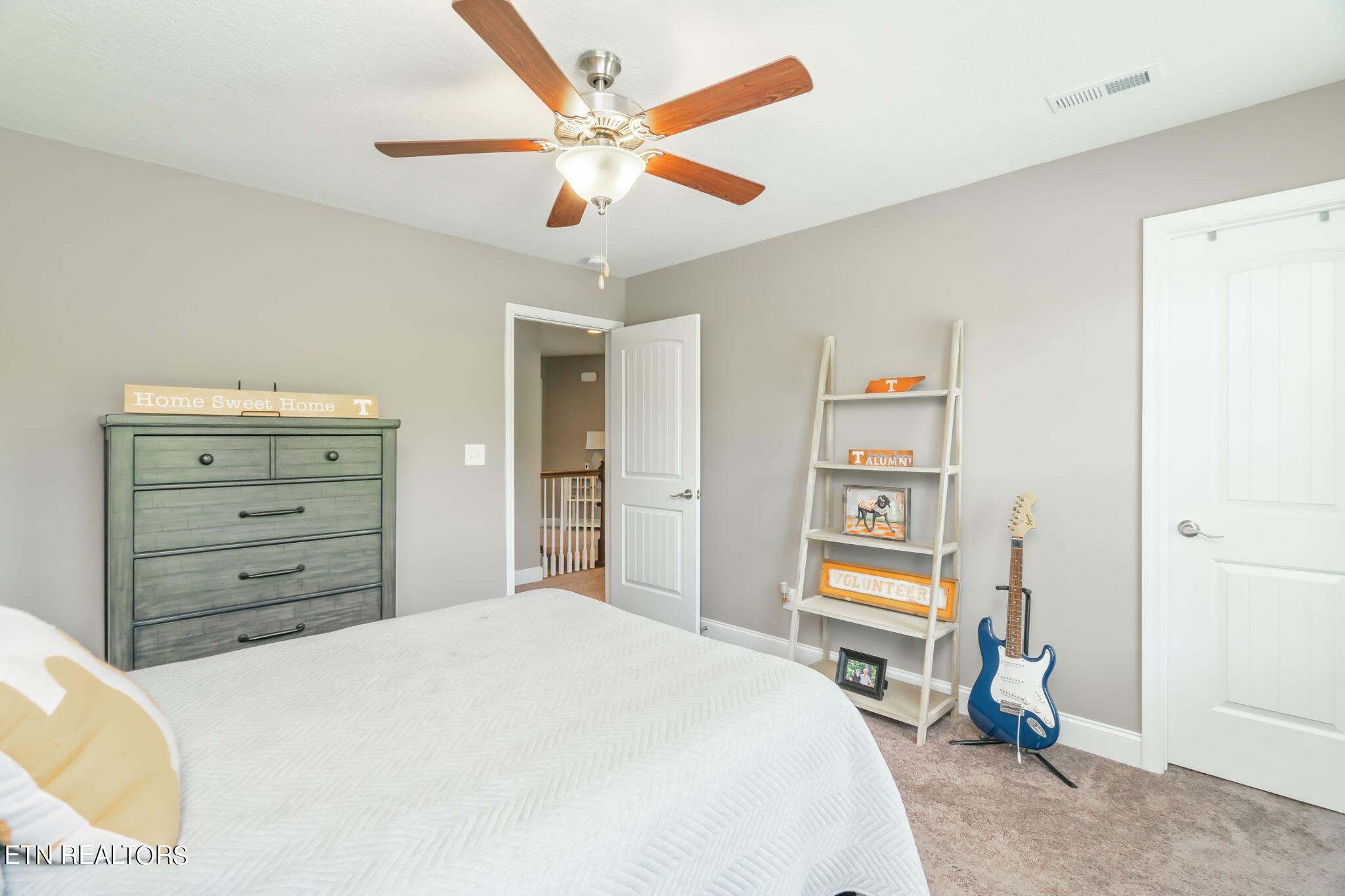 101 East Rarity Ridge Parkway Oak Ridge, TN 37830 - Photo 22 of 60 Primary Bedroom