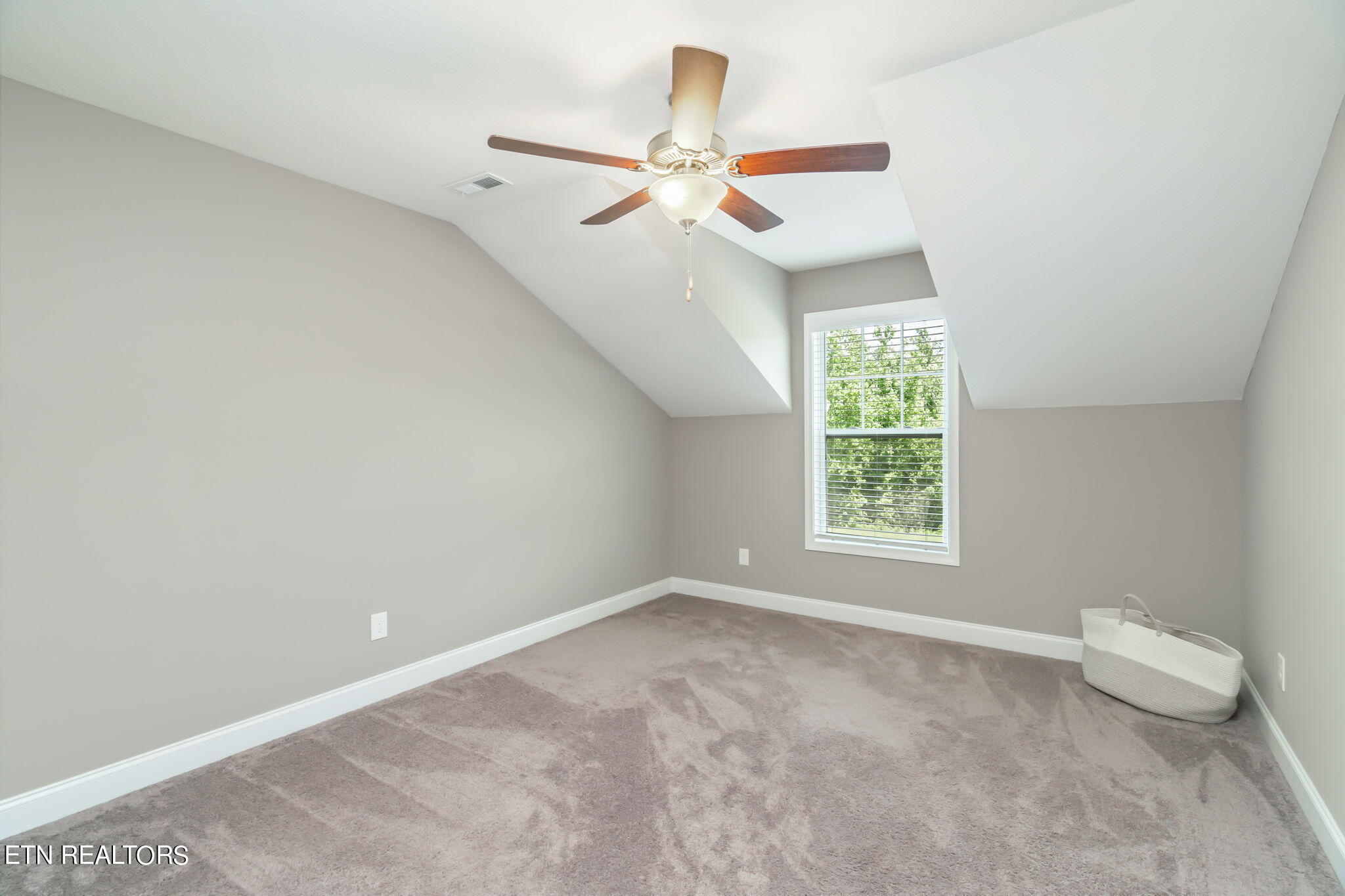 101 East Rarity Ridge Parkway Oak Ridge, TN 37830 - Photo 27 of 60 Bedroom 2