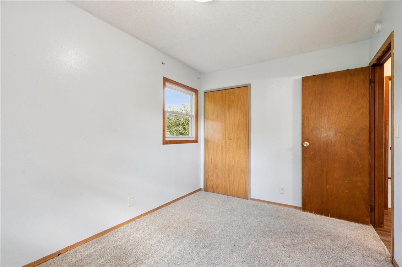 3226 Bramble Road Southwest Cedar Rapids, IA 52404 - Photo 12 of 25 Gallery Image 12