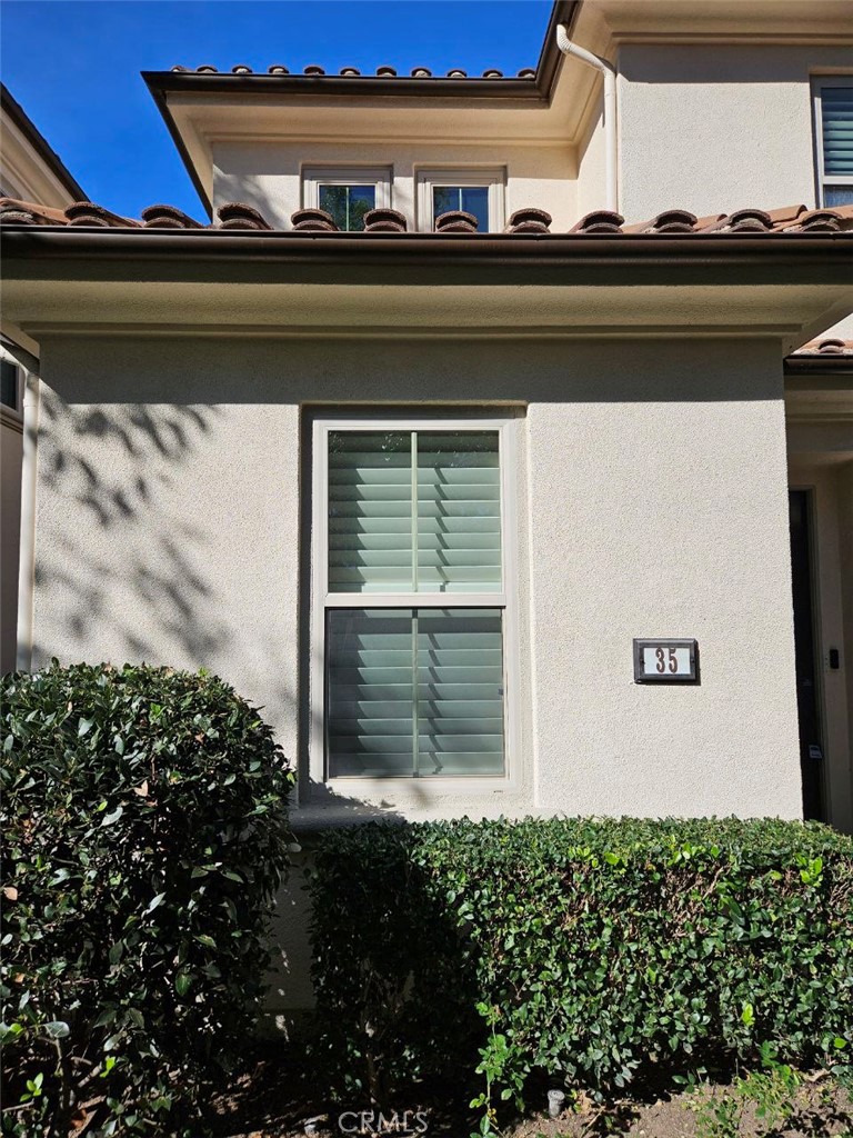 35 Courant Irvine, CA 92618 - Photo 4 of 40