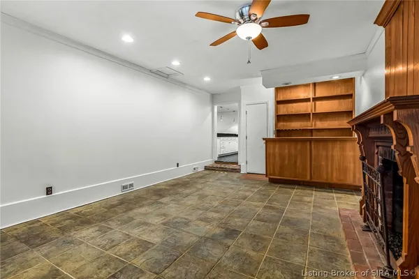 $255,000 | 488 Alan Drive, New Albany, IN 47150