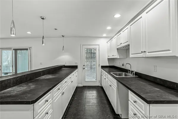 $255,000 | 488 Alan Drive, New Albany, IN 47150