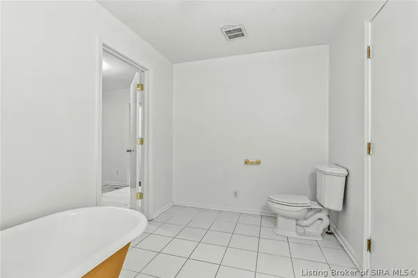 $255,000 | 488 Alan Drive, New Albany, IN 47150