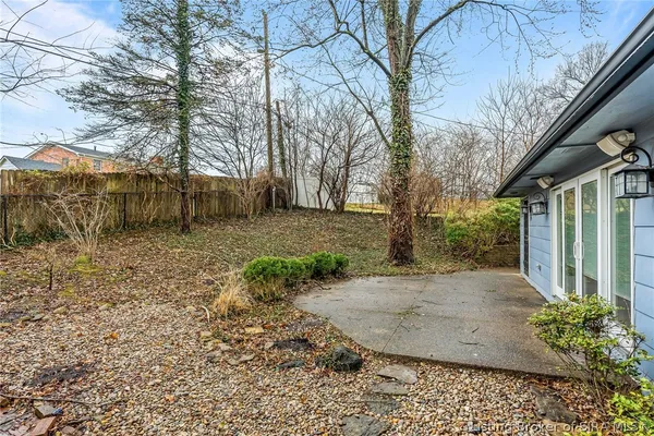 $255,000 | 488 Alan Drive, New Albany, IN 47150