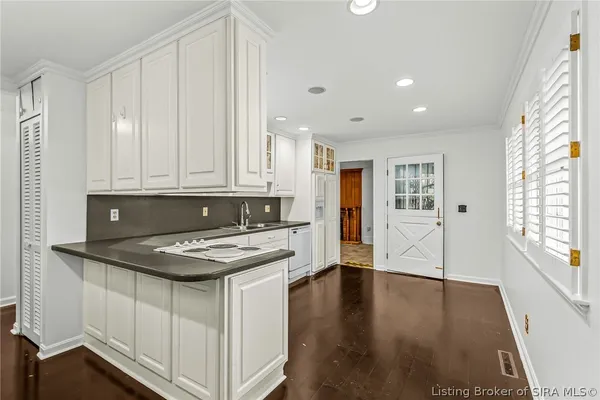 $255,000 | 488 Alan Drive, New Albany, IN 47150