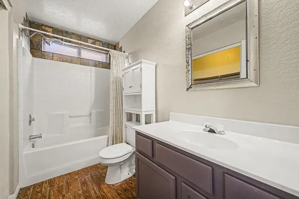 $1,930 | 621 North Fresno Street, Chandler, AZ 85225