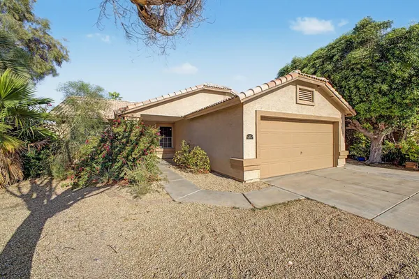 $1,930 | 621 North Fresno Street, Chandler, AZ 85225