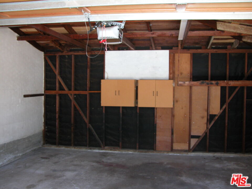 6446 Riggs Place Los Angeles, CA 90045 - Photo 22 of 22 a view of walk in closet