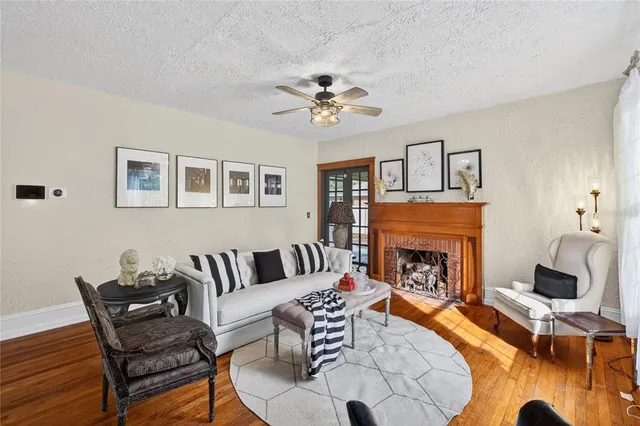 $429,000 | 1305 East Washington Avenue, Eustis, FL 32726