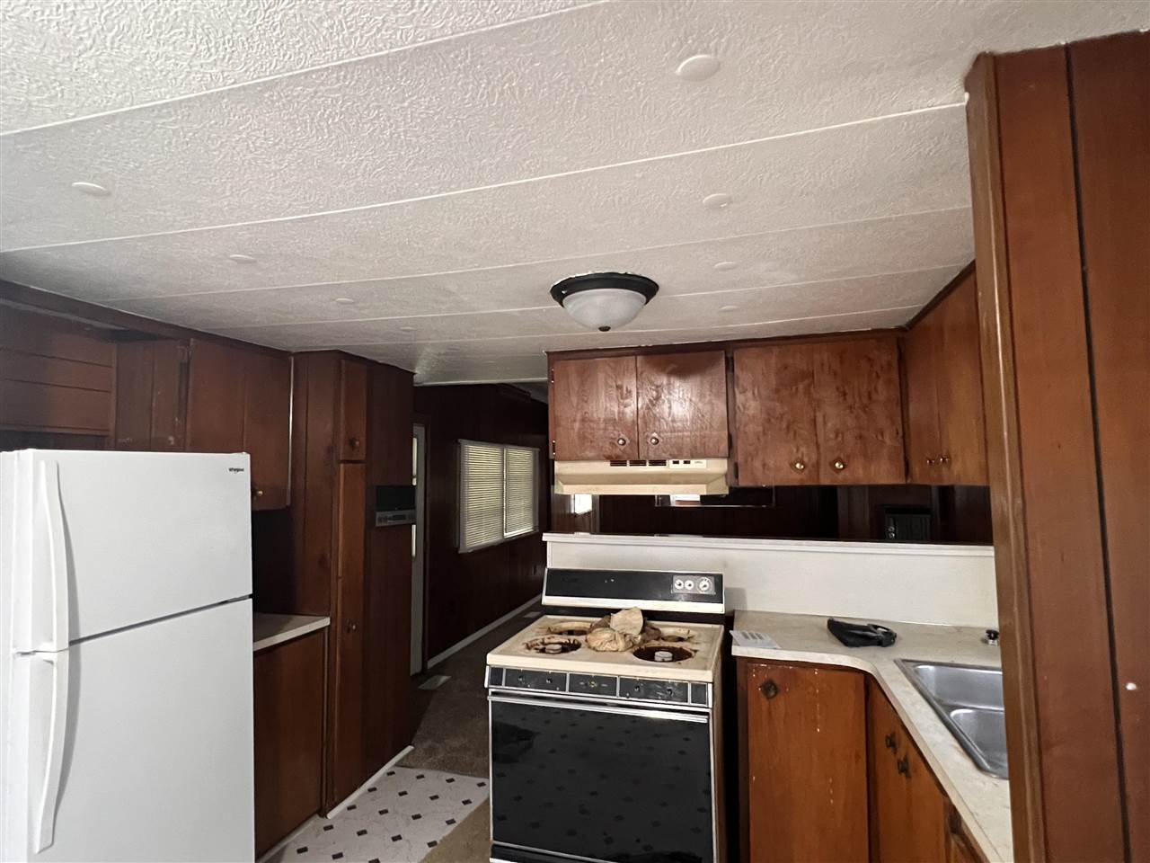 5443 Wilson Road Harrison, MI 48625 - Photo 3 of 15
