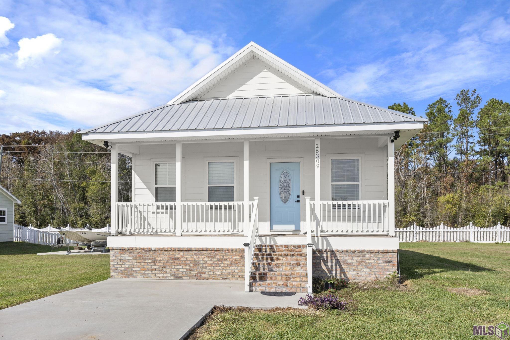 26309 Riverscape Drive Springfield, LA 70462 - Photo 1 of 14