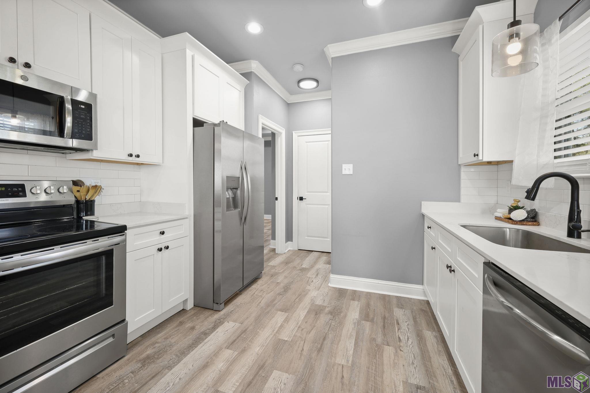 26309 Riverscape Drive Springfield, LA 70462 - Photo 4 of 14