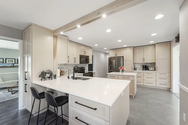 $650,000 | 11227 Bobolink Lane, Mequon, WI 53092