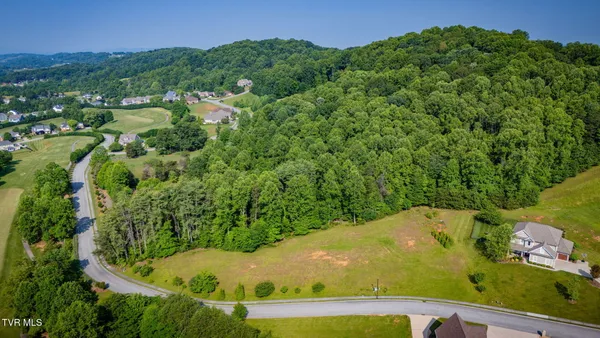 $190,000 | 309 Golf Ridge Drive, Unit 1R, Kingsport, TN 37664