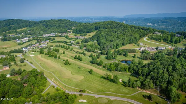 $190,000 | 309 Golf Ridge Drive, Unit 1R, Kingsport, TN 37664