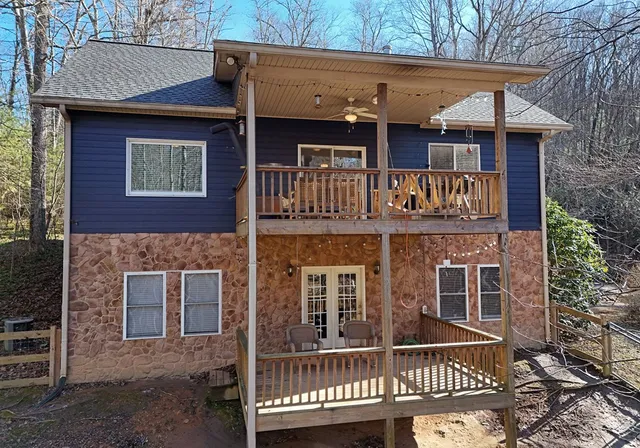 $375,000 | 154 Hollyanne Pond, Hayesville, NC 28904