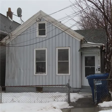 $109,000 | 205 Danforth Street, Syracuse, NY 13208