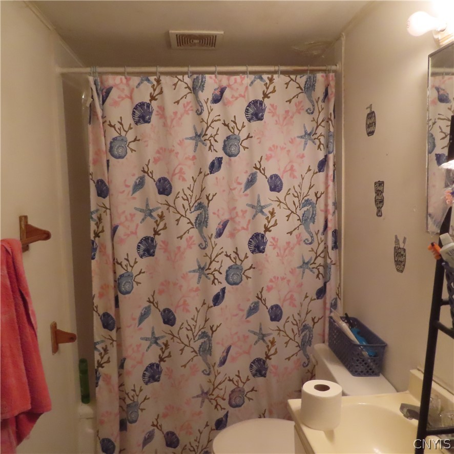 205 Danforth Street Syracuse, NY 13208 - Photo 4 of 7