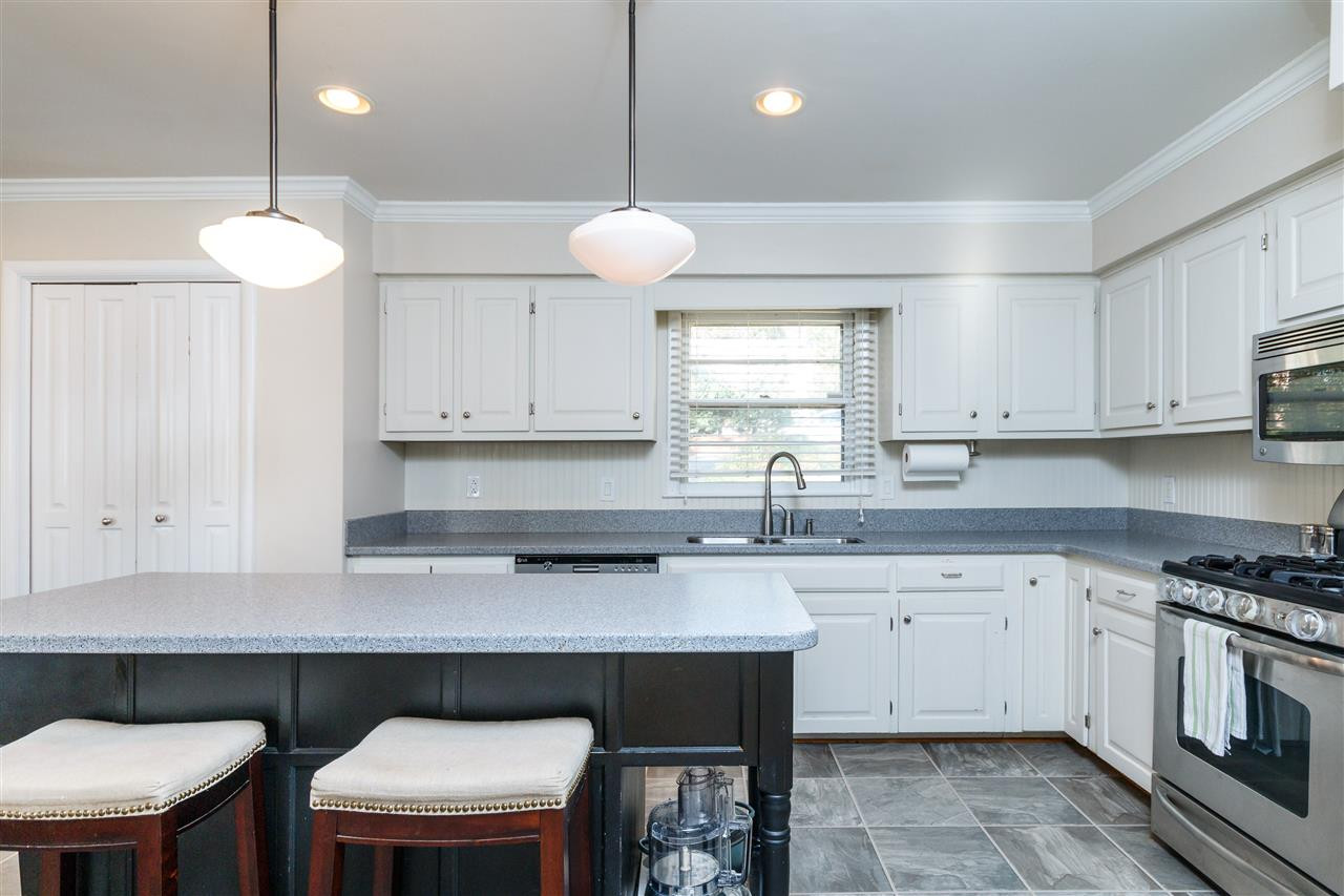 3034 Plantation Road Raleigh, NC 27609 - Photo 11 of 25 Photo 11