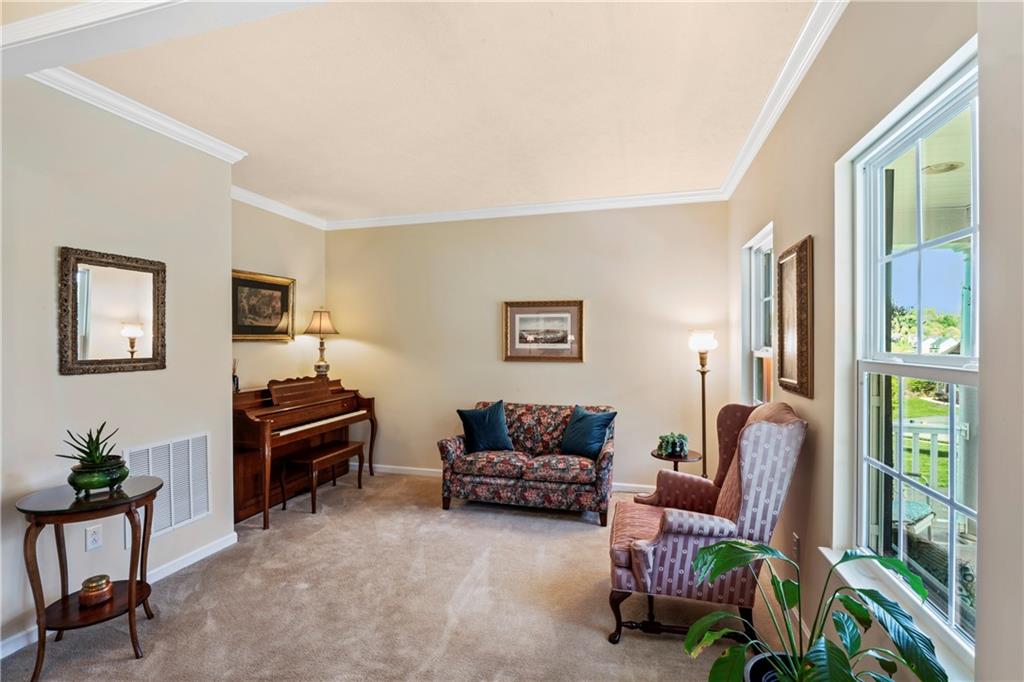4512 Walnut Ridge Circle McDonald, PA 15057 - Photo 3 of 25 Gallery Image 3