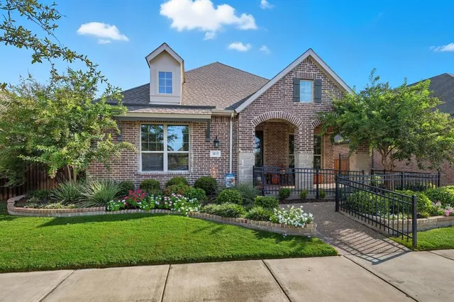 $545,000 | 4815 Beaver Creek Drive, Arlington, TX 76005