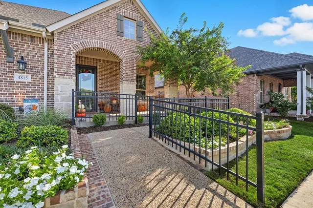 $545,000 | 4815 Beaver Creek Drive, Arlington, TX 76005