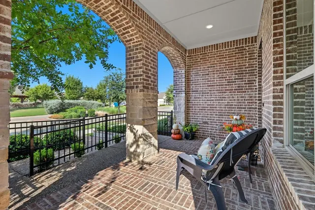 $545,000 | 4815 Beaver Creek Drive, Arlington, TX 76005