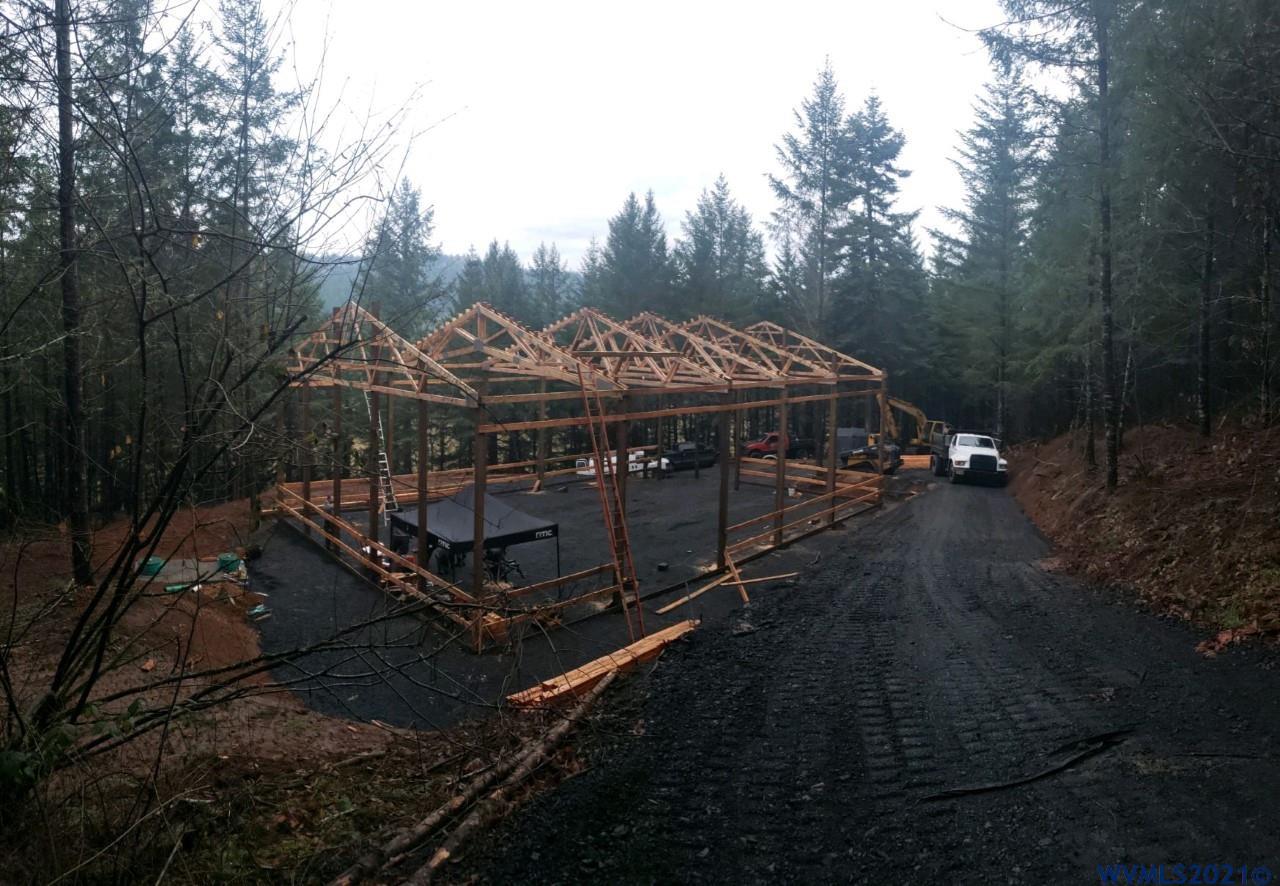 4736 Liberty Road Dallas, OR 97338 - Photo 17 of 21 a view of a roof deck with wooden fence and floor