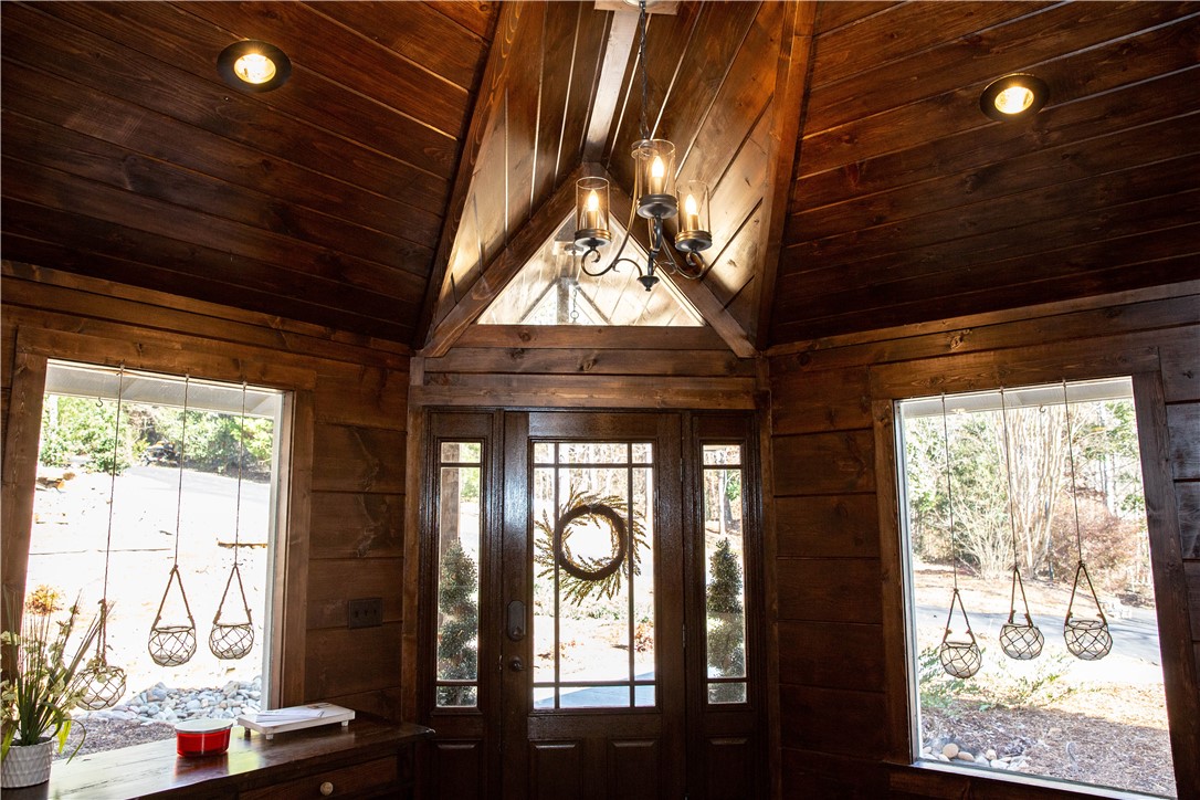 102 Springlake Road Six Mile, SC 29682 - Photo 3 of 38 Gallery Image 3