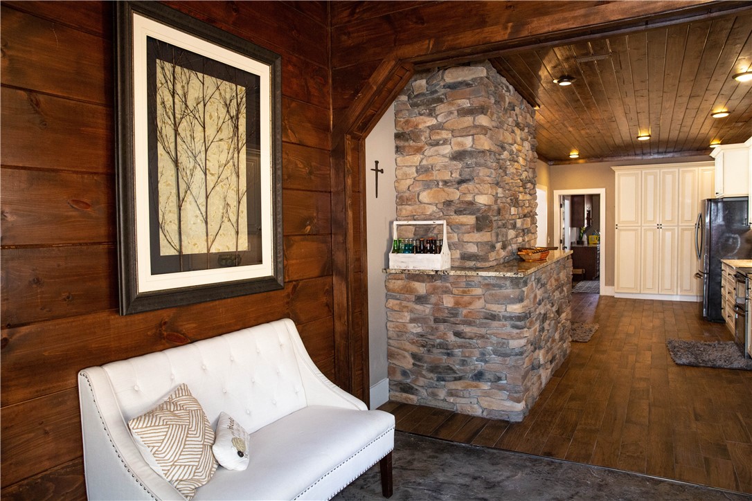 102 Springlake Road Six Mile, SC 29682 - Photo 4 of 38 Gallery Image 4