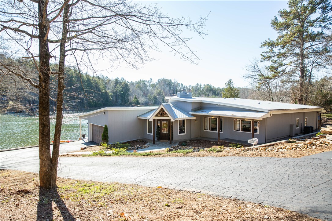 102 Springlake Road Six Mile, SC 29682 - Photo 8 of 38 Gallery Image 8